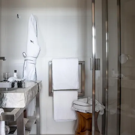 La Réserve Eden Au Hotel 5*
