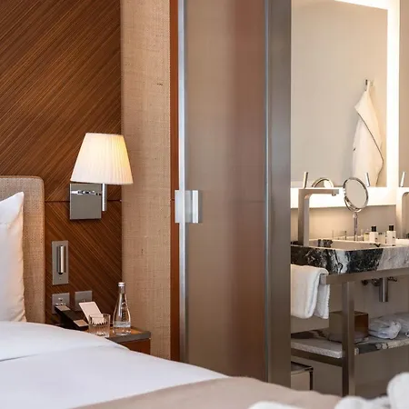 La Reserve Eden Au 5*