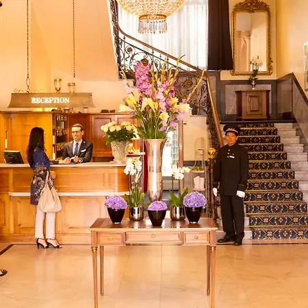 Готель La Reserve Eden Au 5*