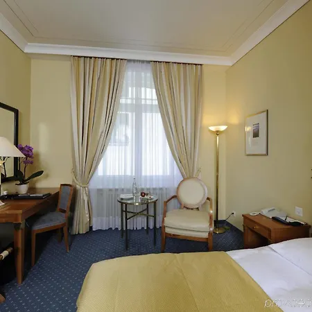 La Reserve Eden Au Hotel