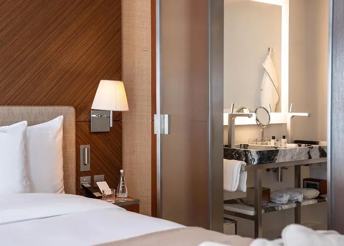 La Reserve Eden Au 5*