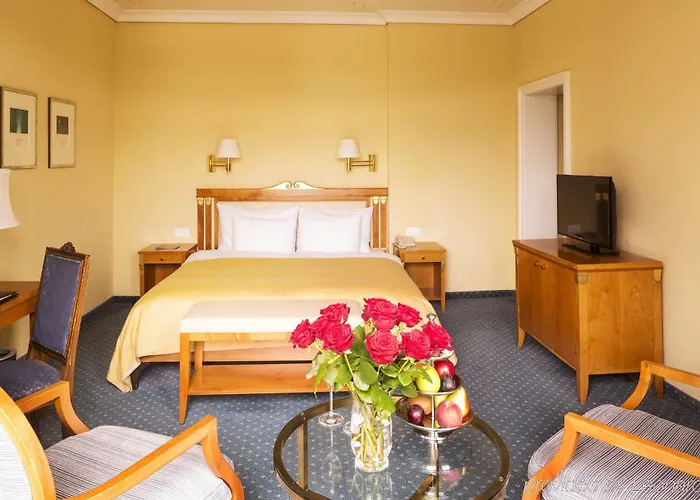 Hotell La Reserve Eden Au