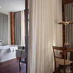 La Reserve Eden Au Hotel