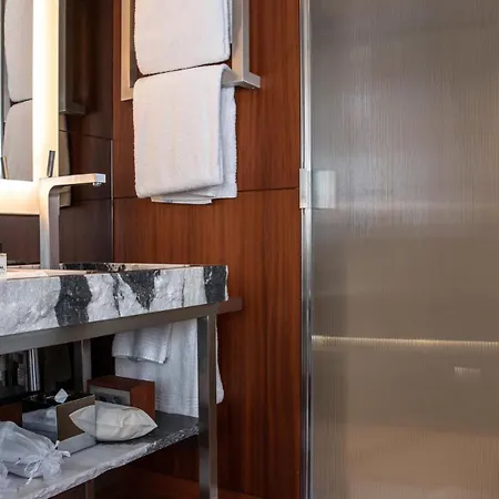 ホテル La Reserve Eden Au