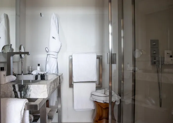 La Réserve Eden Au Hotel 5*